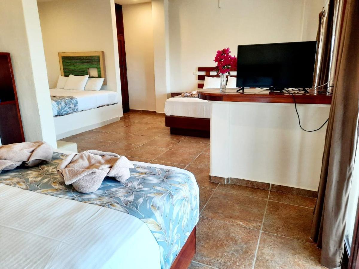 Porto Coral Hotel & Suites Chetumal Exterior foto