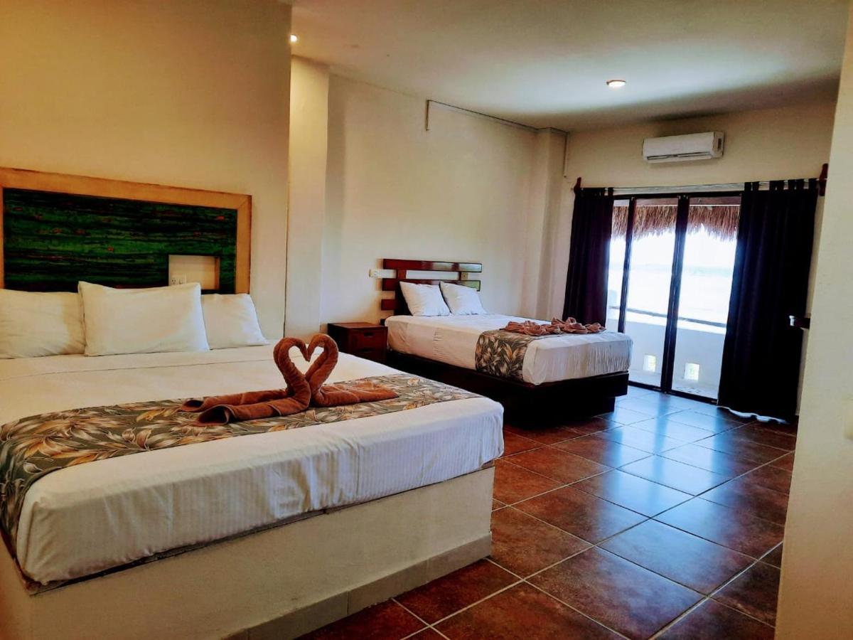 Porto Coral Hotel & Suites Chetumal Exterior foto